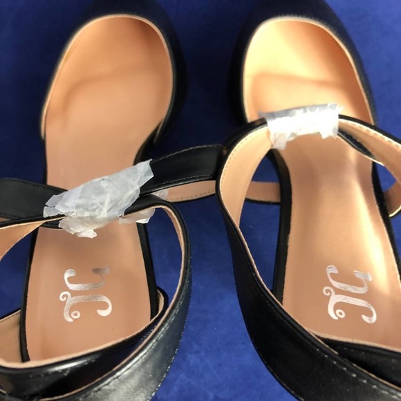 SALE - NWOB Journey + Crew Strappy Black Pumps - Picture 8 of 10